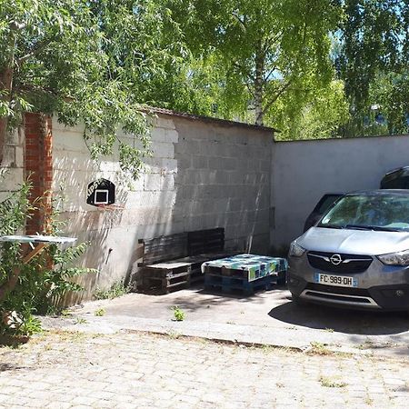 F4 Dans Maison Au Calme Pres Du Centre De Chalons En Champagne Exterior foto