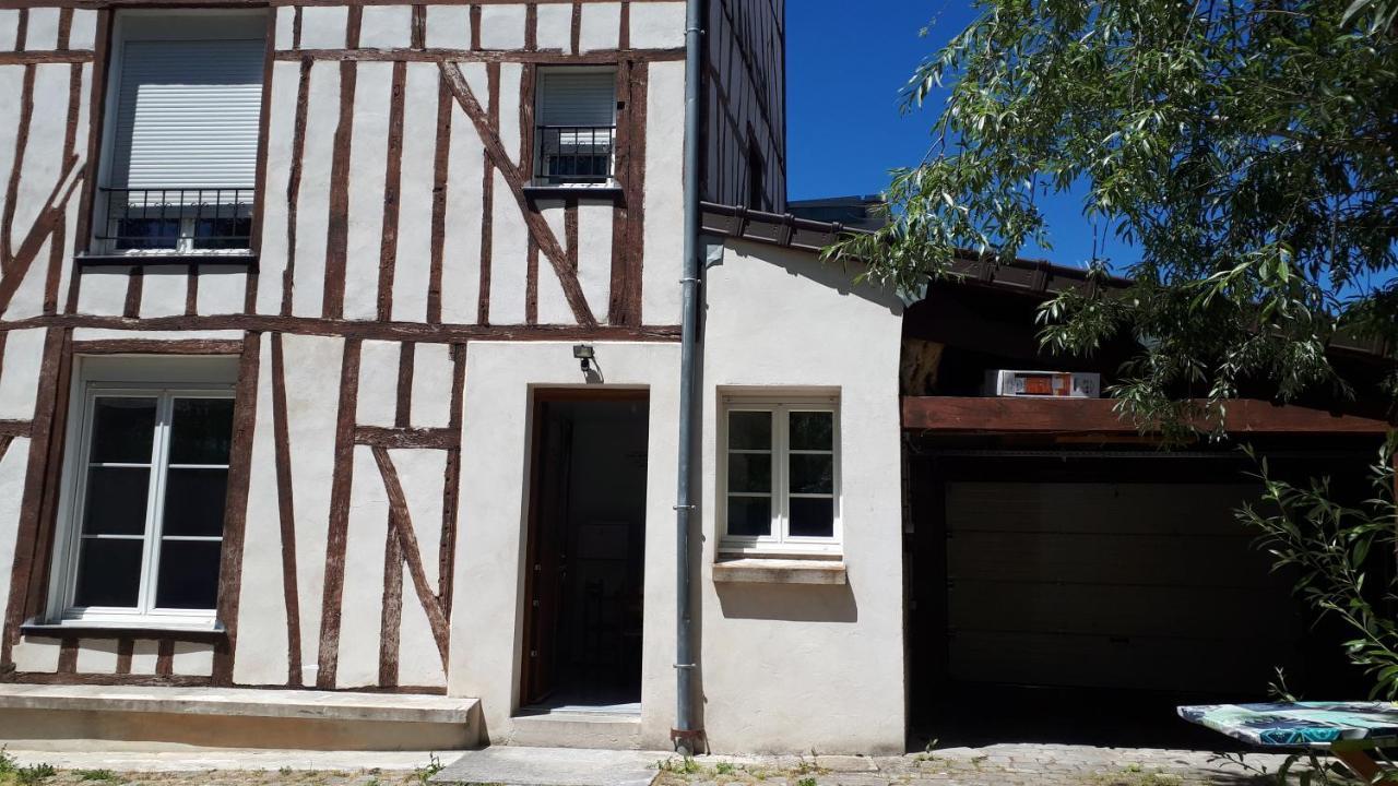 F4 Dans Maison Au Calme Pres Du Centre De Chalons En Champagne Exterior foto